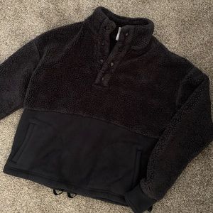 Black All In Motion sweatshirt Size XS